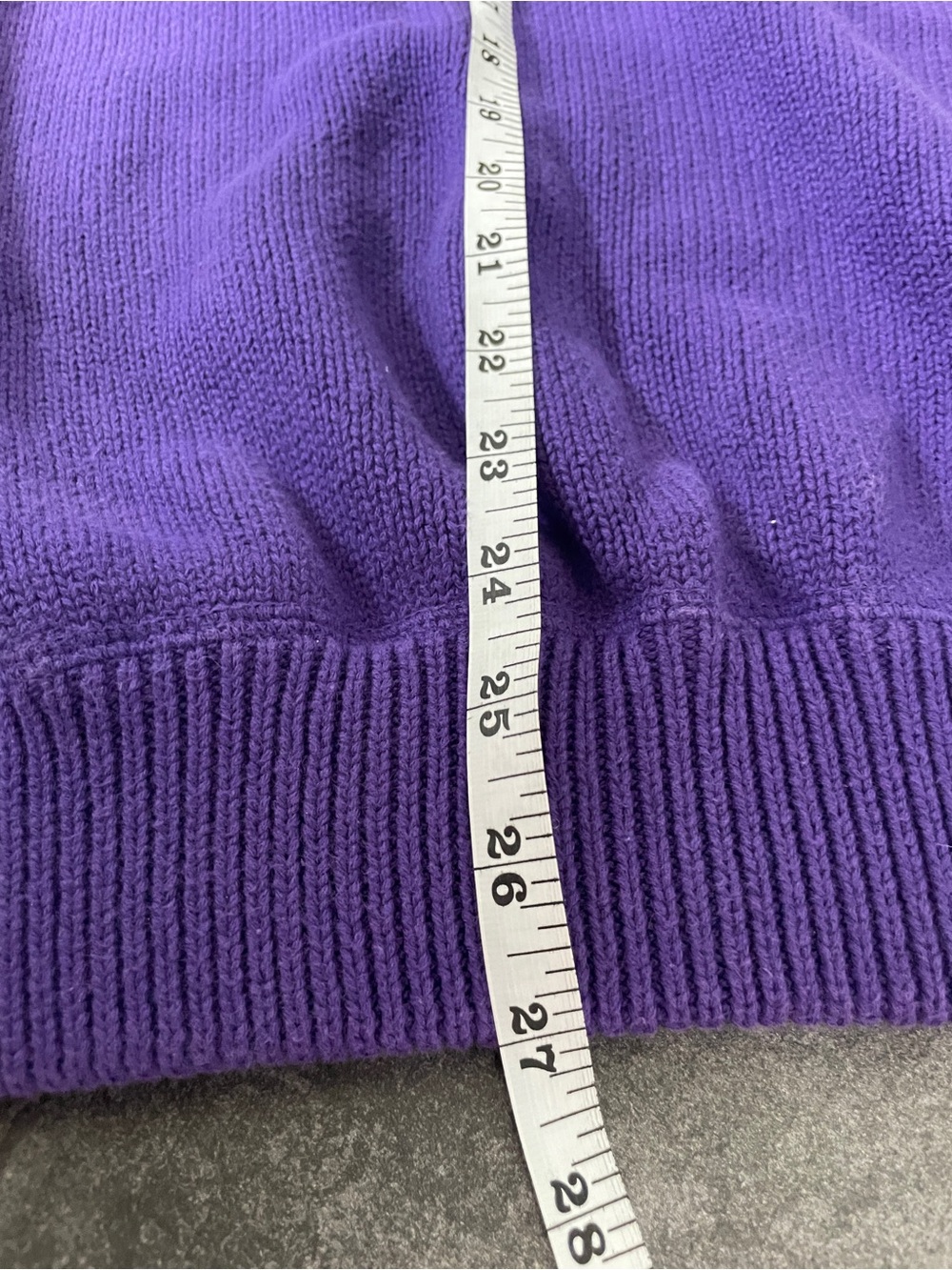 Vintage 90’s Purple Tommy Hilfiger Embroidered Crest Logo Accent Sweater Large - Picture 5 of 7
